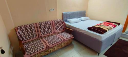 The Mall Road House | Meena Heritage Skyline