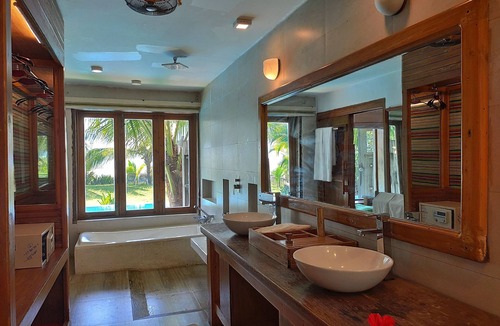 Cox's Bazar Hotel | Mermaid Beach Resort