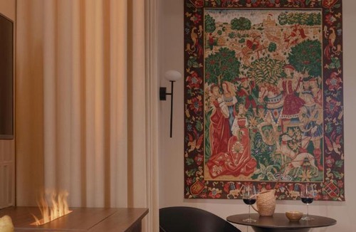 Perouges Hotel | MiHotel - Grenier à Sel de Pérouges