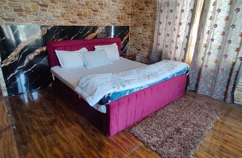 Srinagar House | Minnat Home Stay