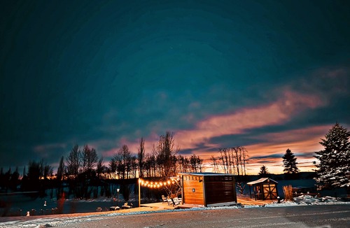 Calgary-Edmonton Corridor Cabin | Mirrored Waters Ranch Cabin