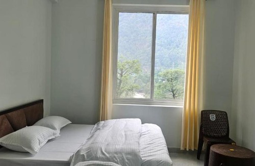 Dugalbitta Hotel | Mishra Ji Homestay and Restaurant