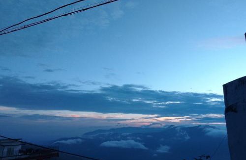 Kurseong Apartment | Mist N Mountain