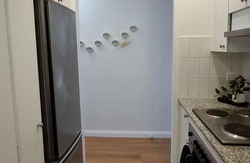 Redfern Apartment | Modern & comfortable apartment in Redfern Central 2guests 1 bedroom 2 beds 1bath