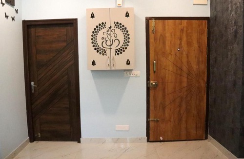 Narasapura Apartment | Modern Stay 2BHK near BLR Airport & Parks