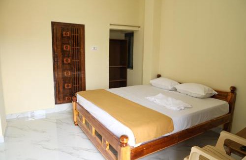 Tiruvannamalai Bed & Breakfast | Mohnish Sai Home Stay & 7 Rooms - Affordable price