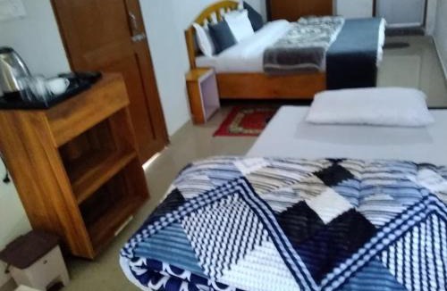 Kanatal Hotel | Mount aura stay & Dine