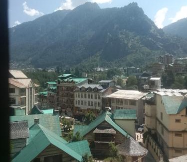 New Manali Hotel | Mountain fall Bliss