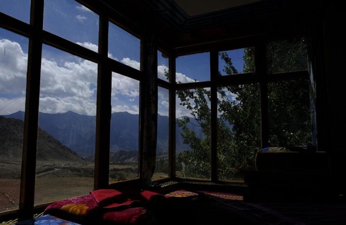 Likir Bed & Breakfast | Mountain view suite room - Ensuite bathroom