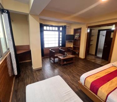 Shimla Hotel | mountaincottage near Mall Road