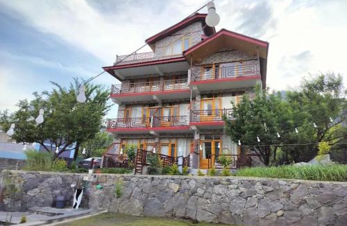 Manali House | Mountainshack Riverside Stay & Cafe