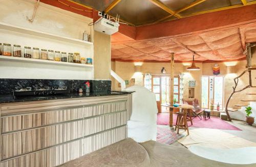 Gunehr House | Muddy-Tales I Your cob home