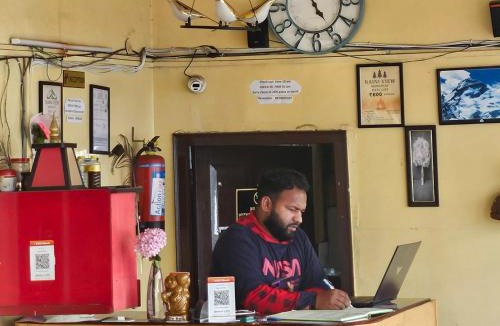 Mallital Hotel | NAiNi VIEW POINT , SNOW VIEW , NAINITAL
