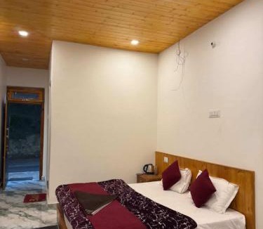 Yamunotri Hotel | NAMASTE GANGA HIMALAYAN reatreat