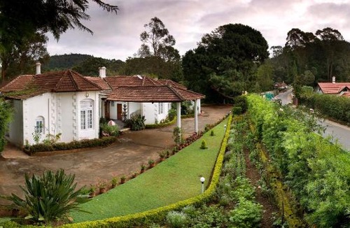 Attadi Hotel | Neemrana's Wallwood Garden