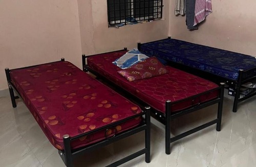 Semmencherry Hostel | NEST GENTs HOSTEL