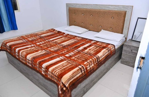 Aonla Hotel | NIRMALA GARDEN
