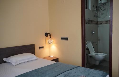 Vijayanagar 1st Stage Bed & Breakfast | Nirvana Yogashala Retreat