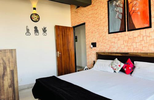 Dehradun Hostel | Nomads House
