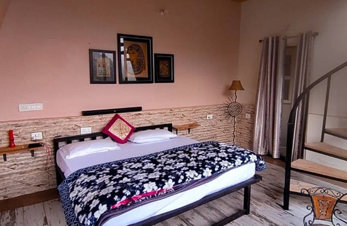 Naina Range Hotel | Nomadsland by Cottage Club Inn