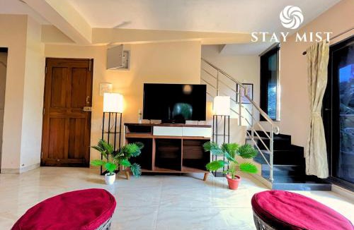 Nagaon House | Ocean Olive Villa by Staymist