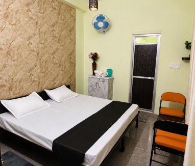 Kasol House | One Love Retreat Home Stay & Cafe