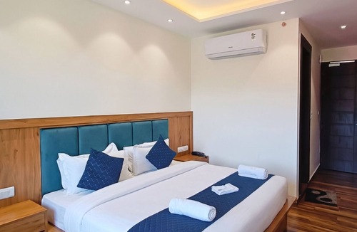 Bathri Hotel | OnlyStay Luxe House Dalhousie
