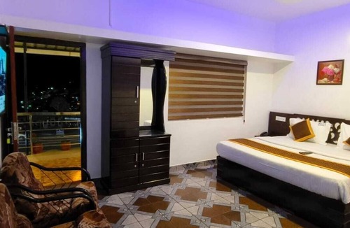 Ooty Hotel | Ooty White Residency