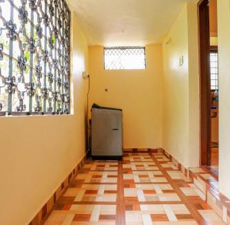 Alwaye Villa | Orange Villa -3 AC Rooms Near Airport