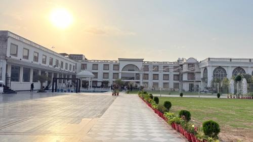 Orchha Hotel | Orchha River Stone Resort