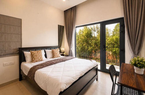 Devanahalli Apartment | OrionRosewood Villa by RedOlive3BHKACNr Airport