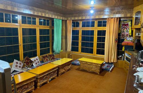 Diskit House | Otsal guest house nubra