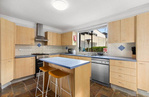 Bexley House | Outstanding 4-Bed Home with Garden, Pool & More