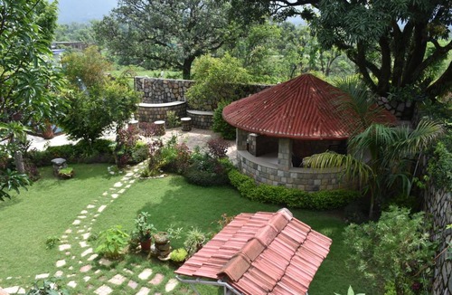 Bigha House | Oxygen Home Stay - Four Bedroom Set