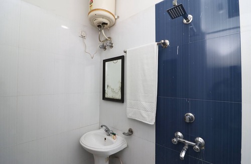 Rudrapur Hotel | OYO 24199 Hotel Ojus Tower