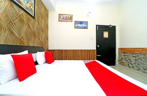 Ambala Hotel | OYO 39812 Welcome Lounge