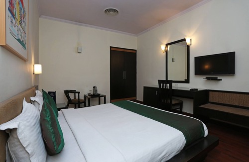 Connaught Place Hotel | OYO 551 Hotel York
