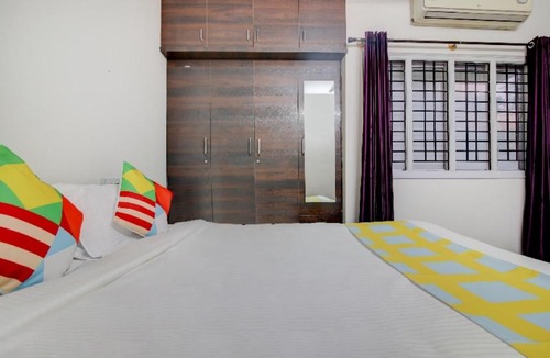 Begur Hotel | OYO 81272 Avion Inn