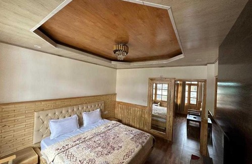 New Manali Hotel | OYO Flagship Manali Woods