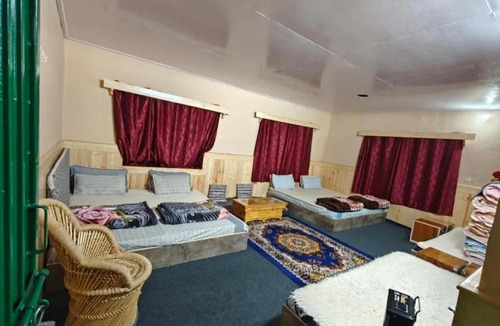 Kaza House | Padma Homestay By StayApart