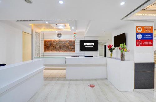 Sahibabad Hotel | Palette A Lux Corporate Townhouse Near 3 Minutes Kaushambi Metro Station