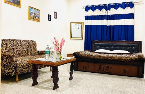 Rajbagh Hotel | Pall Residency