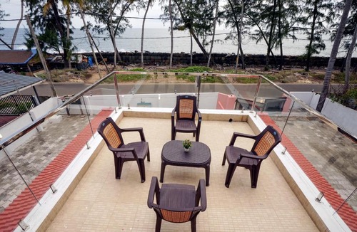 Kuzhuppilly Resort | Palm Beach View Resort Cherai
