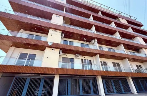 Haridwar Apartment | Palm & Pampas Ganga View 2BHK Near Ghat Couple/Family and Pet friendly