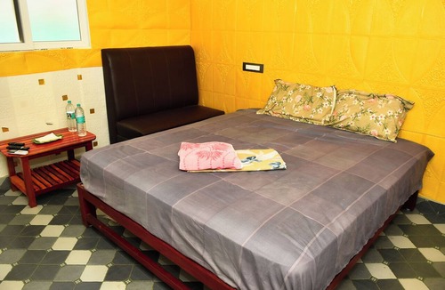 Tiruppattur Hotel | Palm tree Villa Homestay