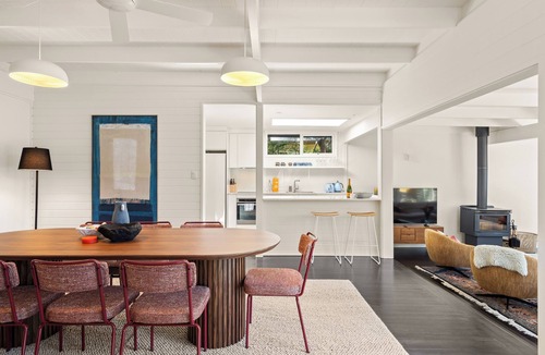 Avalon Beach House | 'Palmgrove' A Mid Century Modern House, Avalon Beach - Palm Trees, Nature & Close to the Beach!