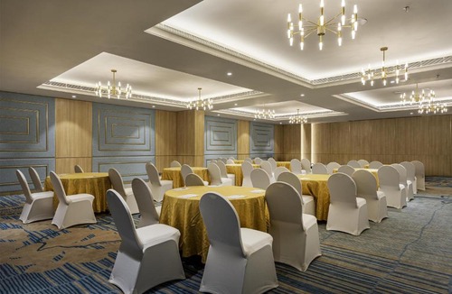 Thrissur Hotel | Park Inn & Suites by Radisson Thrissur East Fort