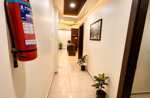 Rau Hotel | Parth Paradise Hotel