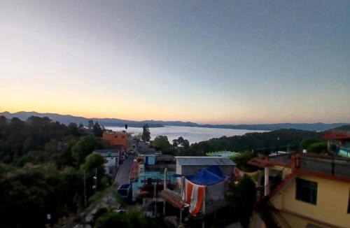Almora House | Parvatin Binsar