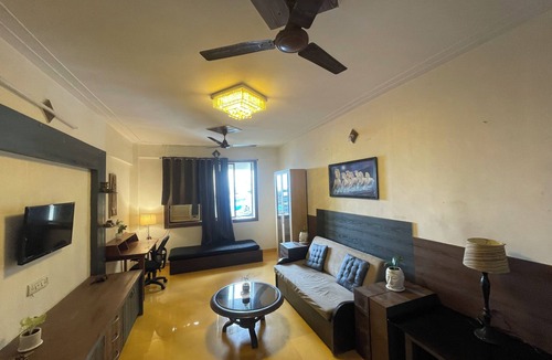 Versova Bed & Breakfast | Peaceful 2BHK in Versova Mumbai with multiple balconies